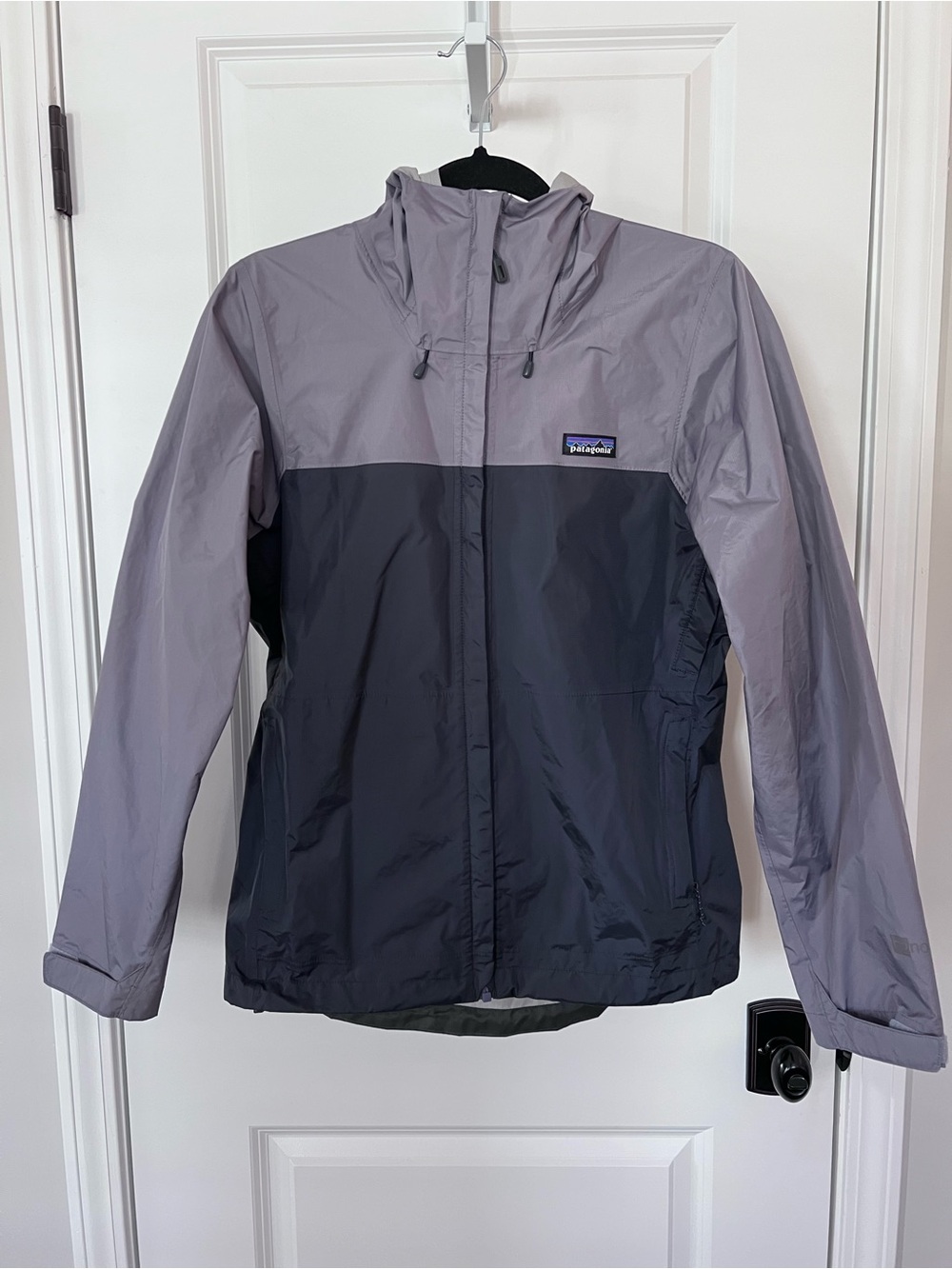 Patagonia Women’s Hooded Rain Jacket Nylon Size Small EUC
